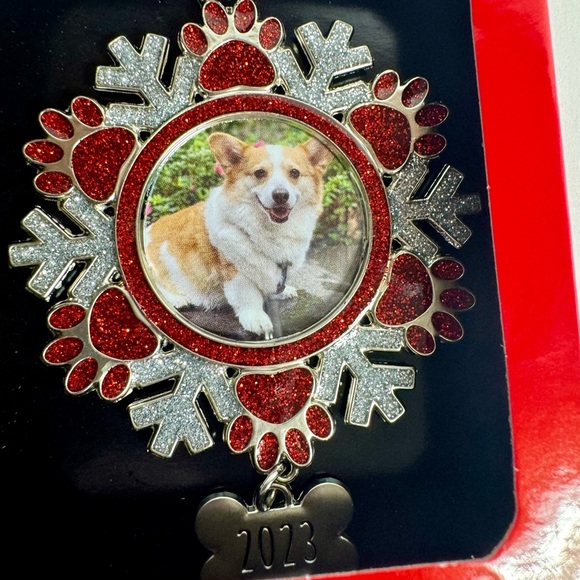 NWT. Ganz Sentiment Ornament Paw Print Snowflake Frame w/rhinestones. 2023 charm - Picture 3 of 4